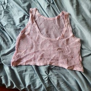 ARITIZIA- PINK FISHNET CROP TOP